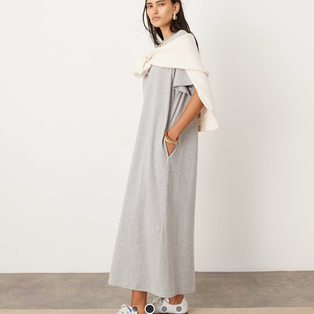 Women’s ASOS Light Gray Maxi T-Shirt Dress with Pockets comfy - Picture 2 of 4